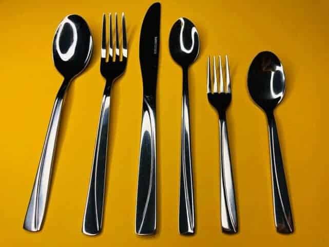 Σετ Μαχαιροπίρουνα 32 τεμαχίων Stainless Steel Ανοξείδωτα 18/10 Γραμμή - Image 1